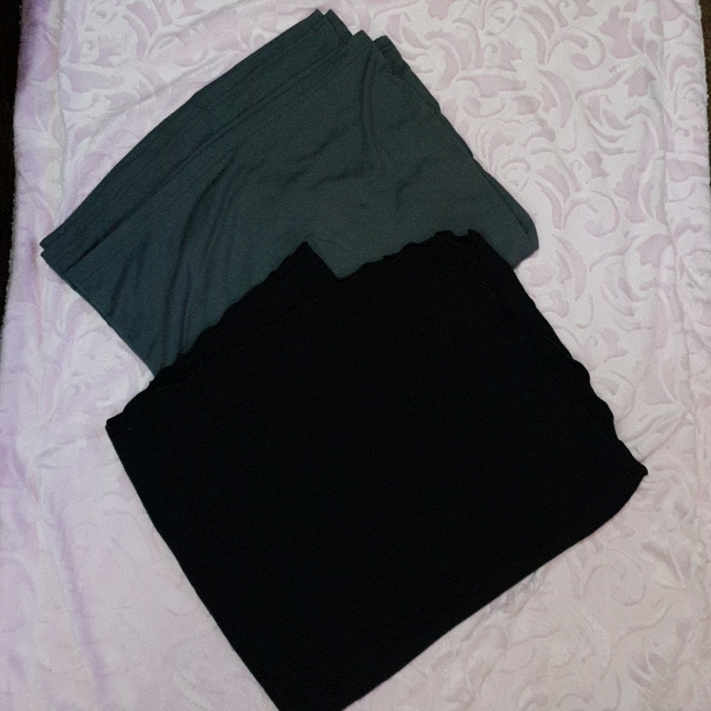 2 breastfeeding scarves
